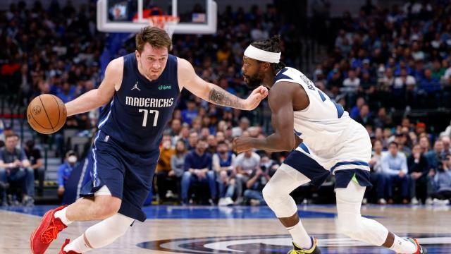 NBA直播-关键时刻独行侠不手软！体系日趋成熟目标西部前三